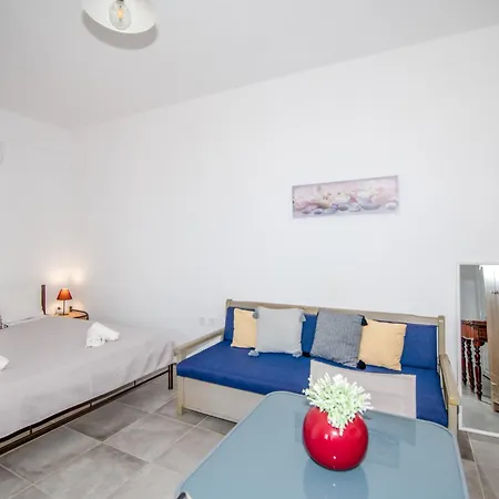 Bed & Breakfast George Sunset Thirasia